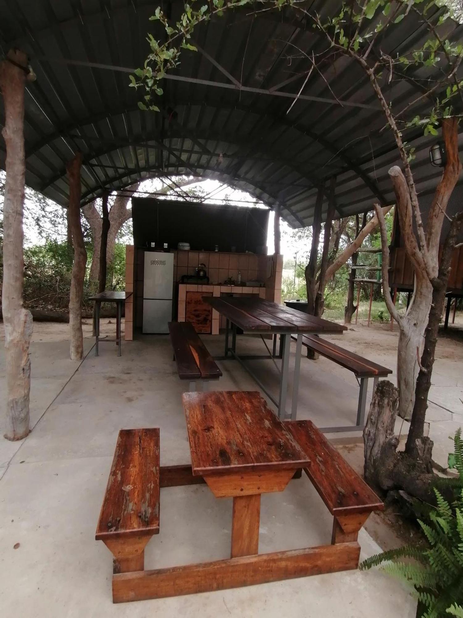 Mukuku Rest Camp Hotell Shimweghe Eksteriør bilde